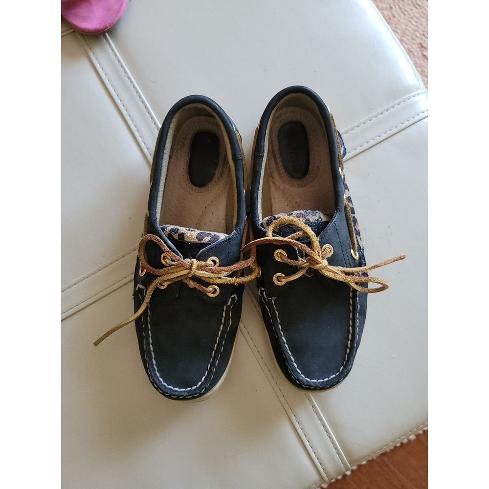 Sperry‎ Cheetah Boat Shoes  size 6